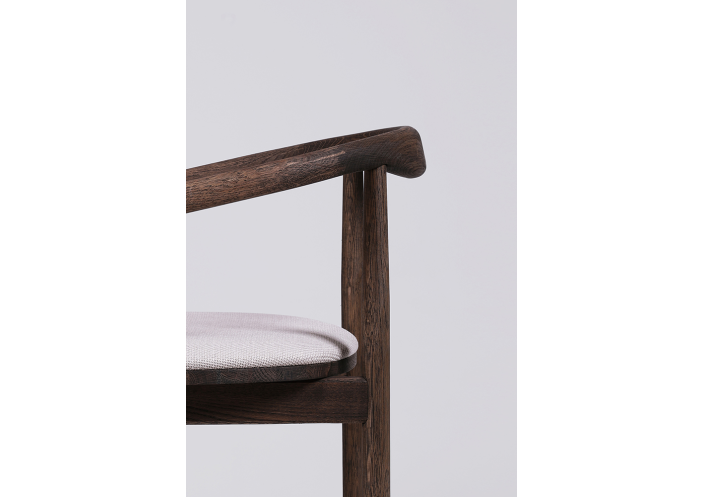 calm-chair-coal-ottawa-08_1761307428-d1b30b618c7082590e8f23758c36bf2b.jpg