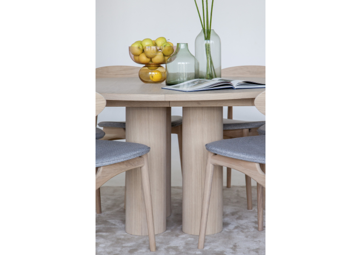 lola-table_white-oiled-karla-chair_white-oiled-14_1695896281_1751890970_1752654400-cd8529ae036bd1098309aa70cbdaff4b.jpg