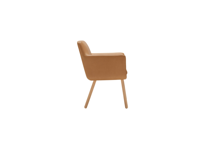 moa_technical_bistro_chair_aniline_latte_2_1641218151-3b922b0a438e7576bb5dabec6e6700e2.jpg