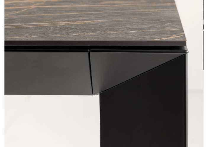 pointhouse-diamante-stalas-ease-baldai-10_1791813947-bd32004448d5290cb15bac5bd309bd8c.jpg