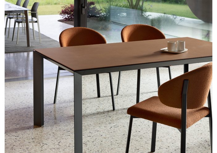 pointhouse-diamante-stalas-ease-baldai-12_1792068382-ac5c1cccb79b6d15d2ea53401a75f60d.jpg
