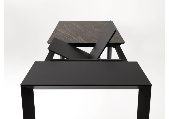 pointhouse-diamante-stalas-ease-baldai-7_1792068383-d4f89b23a77daa4d3167ab736773f488.jpg